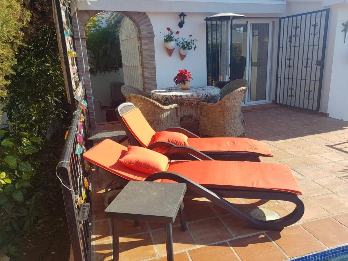 Bonita Villa En Nerja Casa Palomas Luaran gambar